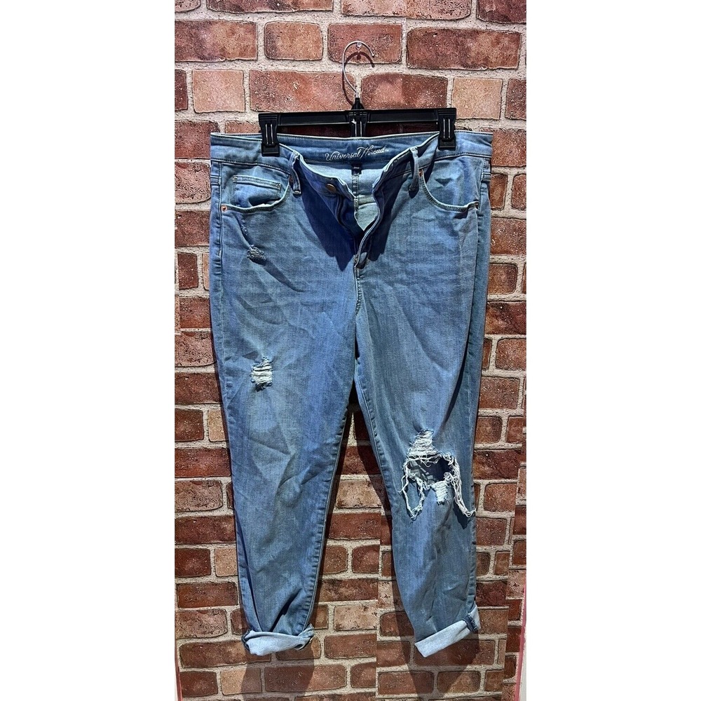 Universal Thread Women's Size 14/32R Light‎ Wash Denim Cuffed Distressed Jeans